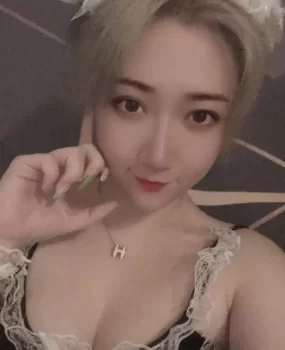 东北初来三亚的妹子 baby婷水多多