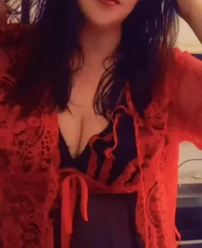 验证巨乳翘臀姐姐