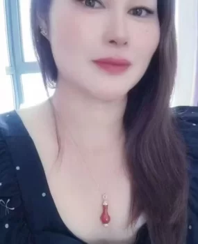 新泰卖家具的少妇，会喷水