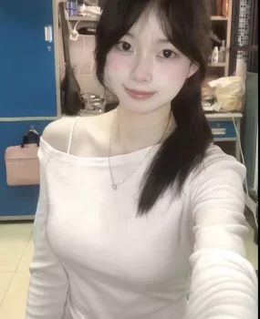 西安 气质白嫩美女