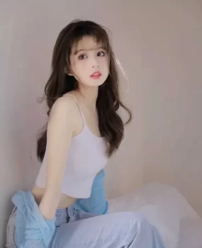 武汉光谷买衣服小姐姐出来兼职