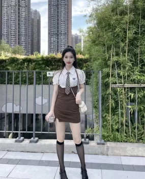 干净阳光唯美房产气质淑女销售小姐姐本人出