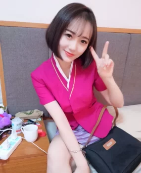 清纯可爱小姐姐，刚出道