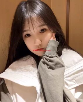 唐山清纯妹子嘴甜奶子软，草小逼紧的过分